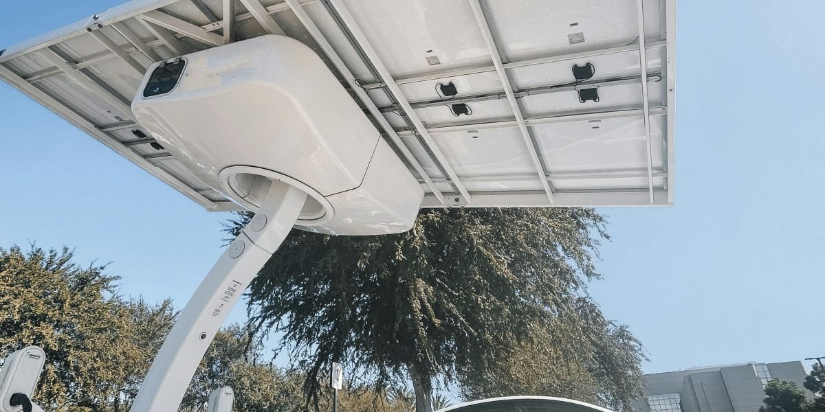 Tesla Charging Network Faces AI Hallucination Risks in Robotaxi Expansion
